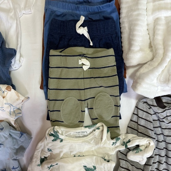 NB Carters Gerber Baby Clothing bundle with Stripes and Patterns - Picture 4 of 10